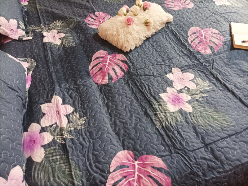 Cuvertura moderna de pat matrimonial din bumbac pentru pat dublu, 2 persoane, cu 3 piese - Lora