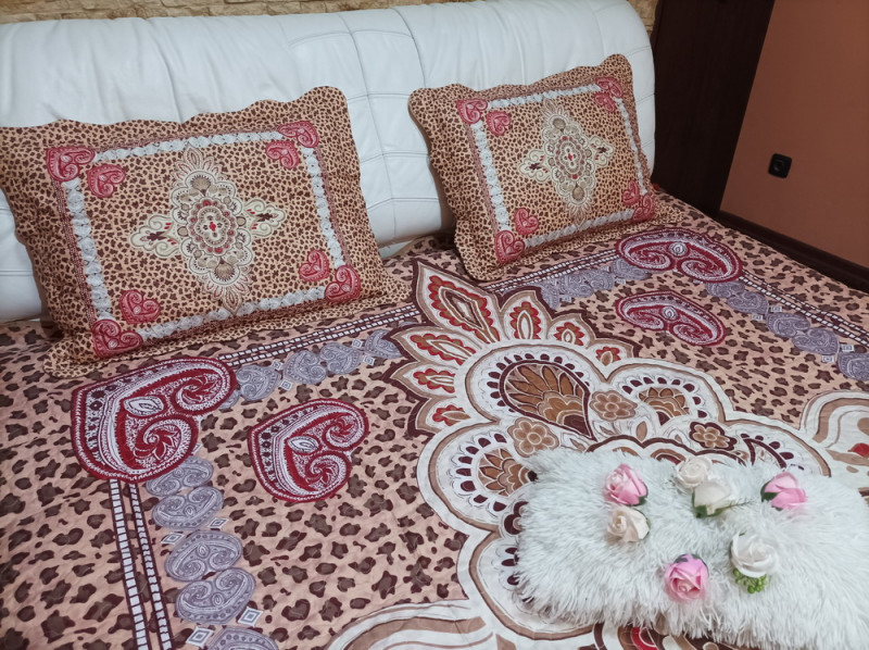 Cuvertura moderna de pat matrimonial din bumbac pentru pat dublu, 2 persoane, cu 3 piese - Danina
