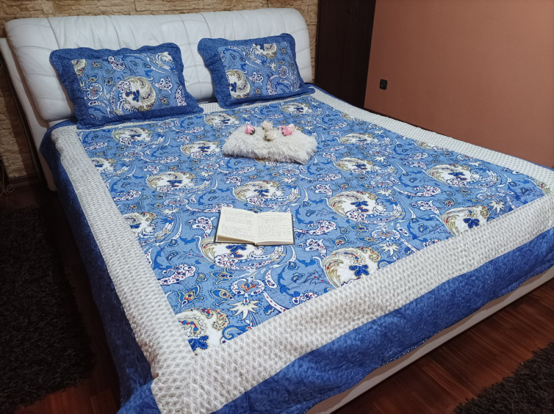 Cuvertura moderna de pat matrimonial din bumbac pentru pat dublu, 2 persoane, cu 3 piese - Fania