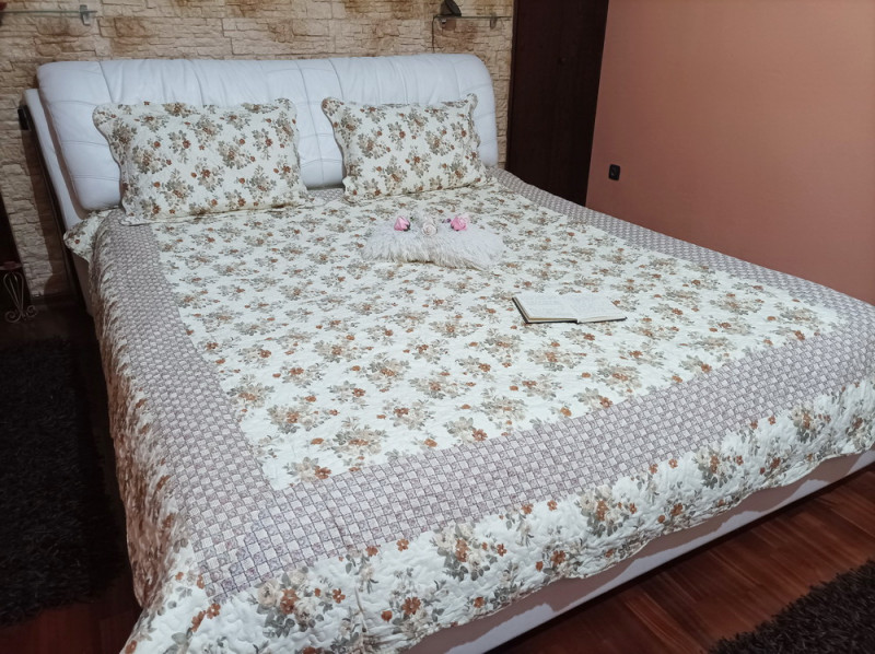 Cuvertura moderna de pat matrimonial din bumbac pentru pat dublu, 2 persoane, cu 3 piese - Ellen
