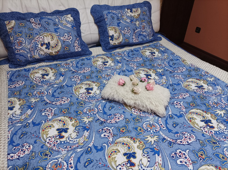Cuvertura moderna de pat matrimonial din bumbac pentru pat dublu, 2 persoane, cu 3 piese - Fania