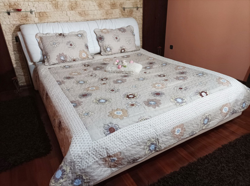Cuvertura moderna de pat matrimonial din bumbac pentru pat dublu, 2 persoane, cu 3 piese - Misha
